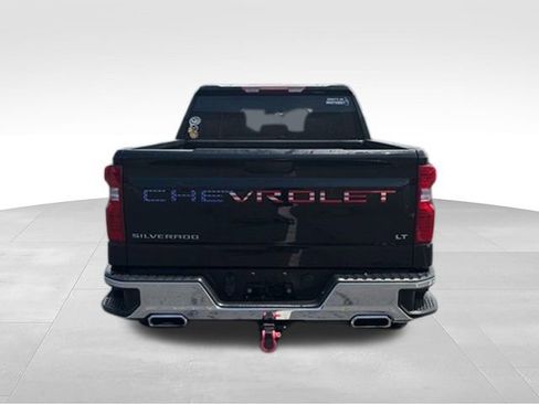 Used 2022 Chevrolet Silverado 1500 LT w/ Z71 Off-Road Package AWD/4WD image 4