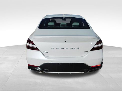 Used 2025 Genesis G70 3.3T Advanced image 7