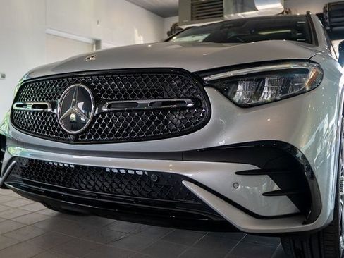Certified 2026 Mercedes-Benz GLC 300 4MATIC image 9