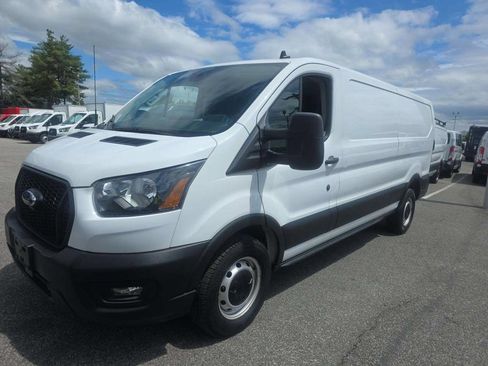 Used 2021 Ford Transit 250 Low Roof RWD image 4