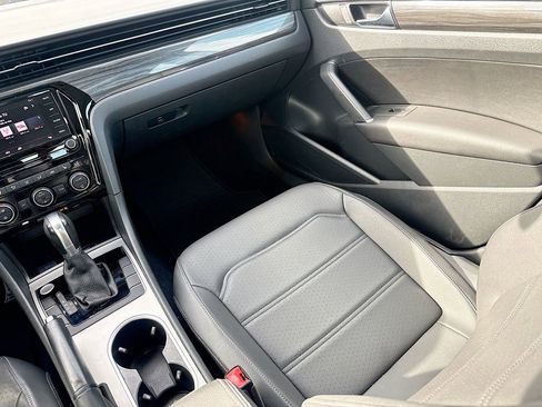 Used 2020 Volkswagen Passat 2.0T R-Line image 26