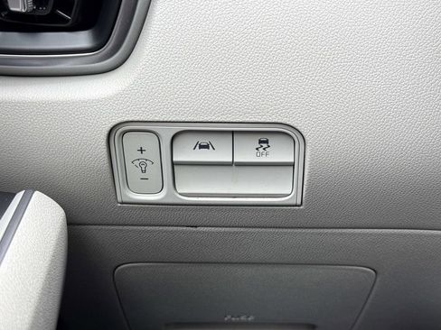 Used 2023 Kia Sorento S w/ Panoramic Sunroof Package AWD/4WD image 14