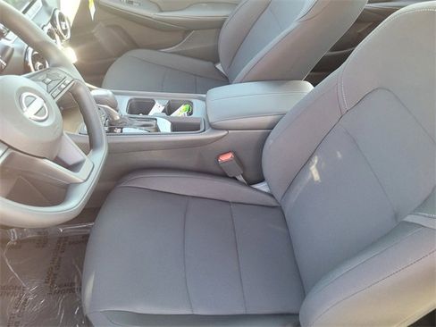 New 2025 Nissan Sentra S image 7