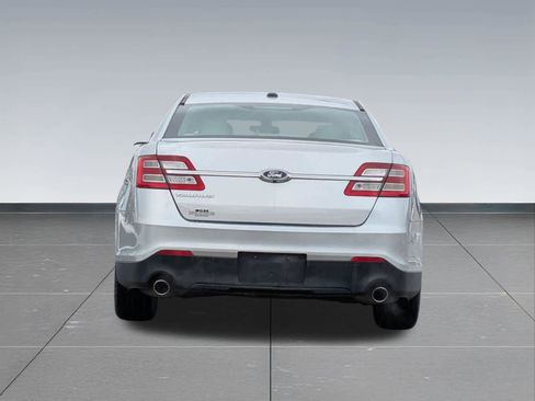 Used 2017 Ford Taurus SE FWD image 5