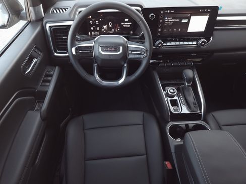 New 2025 GMC Canyon Elevation w/ Convenience Package image 12