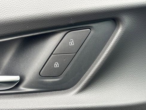 New 2026 Chevrolet Equinox LT FWD image 49