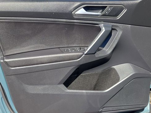 Used 2019 Volkswagen Tiguan SE FWD image 26