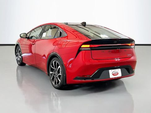 New 2026 Toyota Prius Plug-In Hybrid FWD image 6
