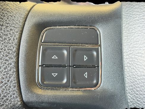 Used 2013 RAM 1500 Express AWD/4WD image 24