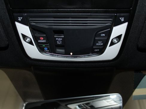 Used 2022 Acura TLX A-Spec Package image 39