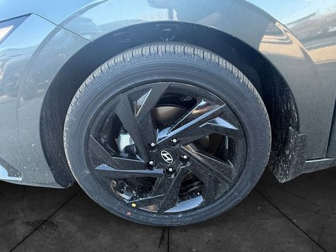 New 2026 Hyundai Elantra SEL Sport FWD image 14
