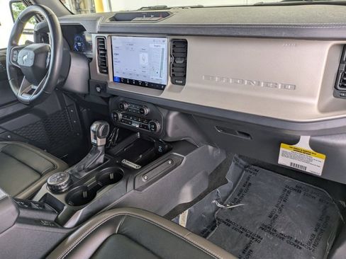 Used 2025 Ford Bronco Outer Banks image 22