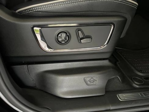 Used 2024 RAM 1500 Limited AWD/4WD image 33