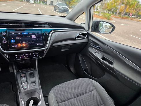 Certified 2022 Chevrolet Bolt LT image 27
