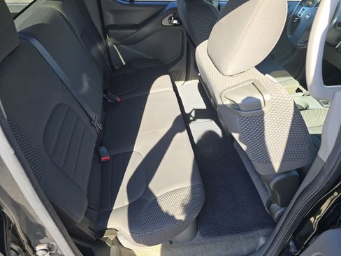 Used 2012 Nissan Frontier SV w/ Sport Appearance Pkg image 17