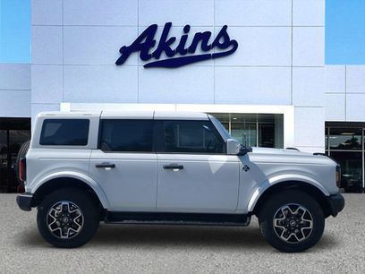 New 2026 Ford Bronco Outer Banks