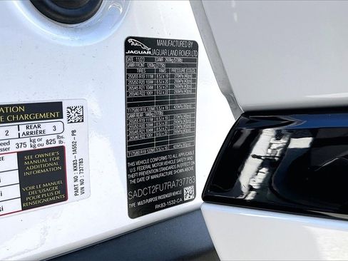 Used 2024 Jaguar F-PACE R-Dynamic S image 17