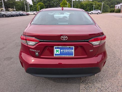 Used 2025 Toyota Corolla LE FWD image 4