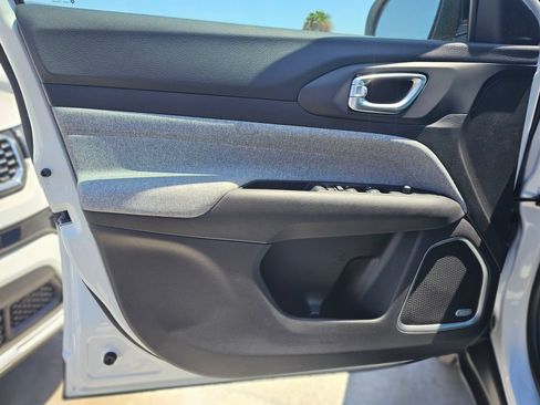 New 2026 Jeep Compass Latitude AWD/4WD image 22
