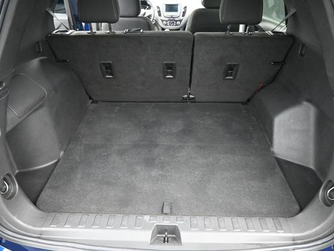 Used 2022 Chevrolet Equinox LS w/ LS Convenience Package image 14