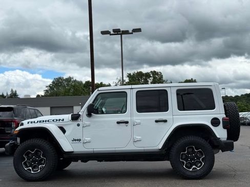 Used 2023 Jeep Wrangler Unlimited Rubicon 4xe w/ Cold Weather Group AWD/4WD image 48