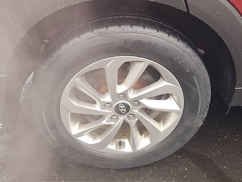 Used 2018 Hyundai Tucson SE image 9