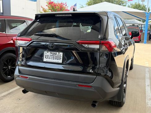 Used 2024 Toyota RAV4 LE FWD image 6