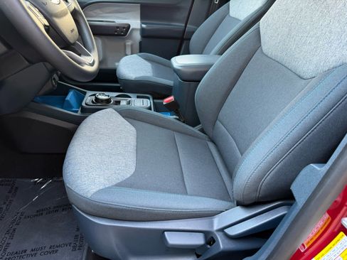 New 2025 Ford Maverick XLT FWD image 4