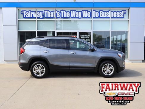 Used 2019 GMC Terrain SLE w/ Driver Convenience Package AWD/4WD image 1