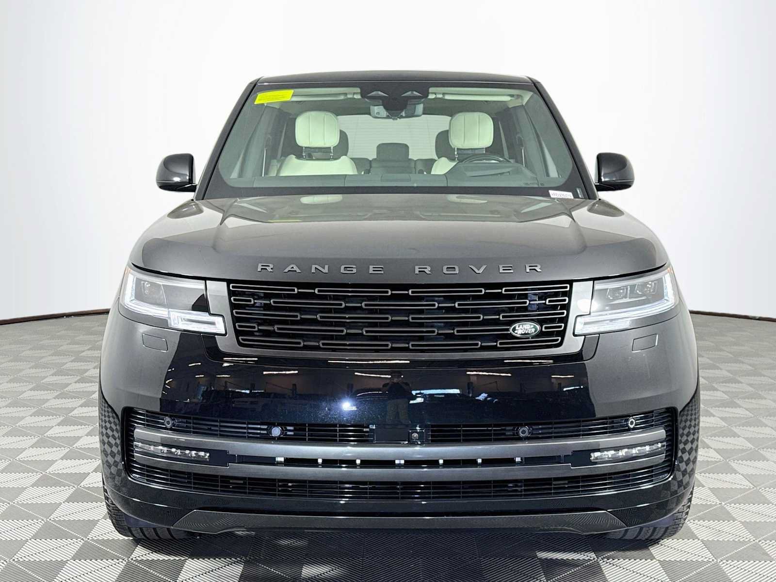 New 2027 Land Rover Range Rover SE AWD/4WD image 2