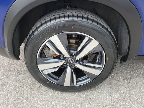 Certified 2023 Nissan Rogue Platinum w/ Platinum Premium Package image 11