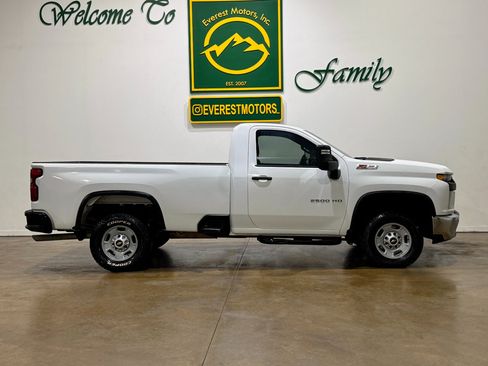 Used 2020 Chevrolet Silverado 2500 W/T w/ WT Convenience Package image 2