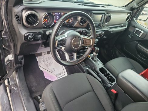 Used 2020 Jeep Gladiator Sport w/ Quick Order Package 24S AWD/4WD image 12