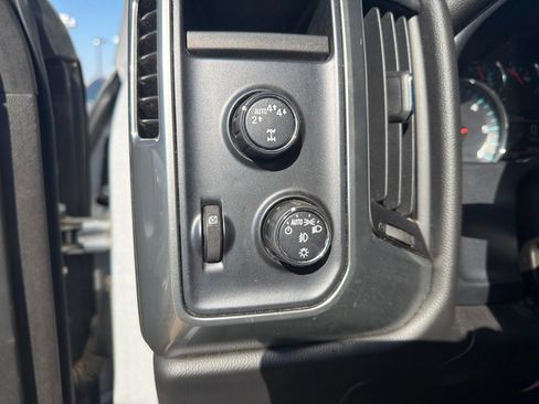 Used 2018 Chevrolet Silverado 1500 LT w/ All Star Edition AWD/4WD image 12