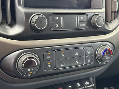 Used 2021 Chevrolet Colorado Z71 w/ Safety Package image 15