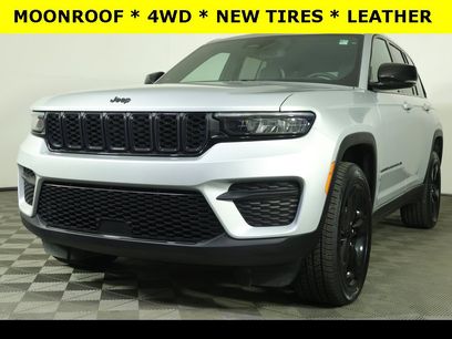Used 2023 Jeep Grand Cherokee Altitude