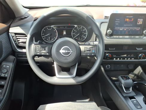 Certified 2023 Nissan Rogue SV AWD/4WD image 14