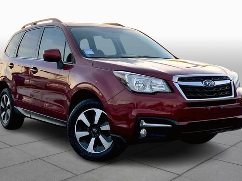 Used 2017 Subaru Forester 2.5i Limited image 2