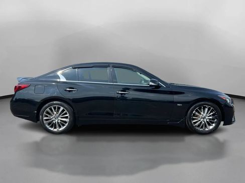 Used 2018 INFINITI Q50 Luxe w/ Essential Package (3.0T Luxe) AWD/4WD image 7
