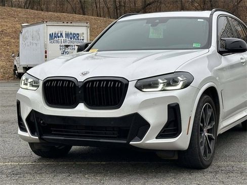 Used 2023 BMW X3 M40i w/ Premium Package image 2