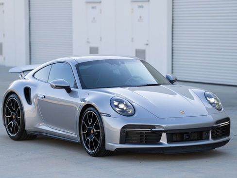 Used 2021 Porsche 911 Turbo S image 9