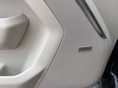 Used 2022 GMC Yukon XL Denali image 15