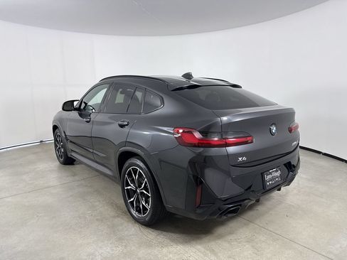 Used 2024 BMW X4 M40i AWD/4WD image 3