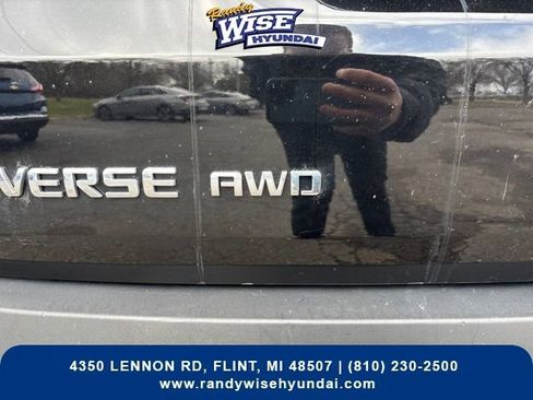 Used 2023 Chevrolet Traverse LT w/ LT Premium Package image 30