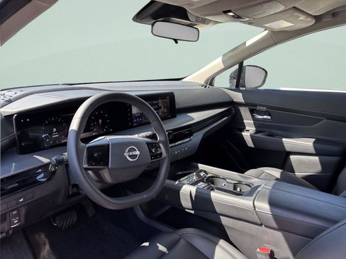 Used 2025 Nissan Murano SV AWD/4WD image 14