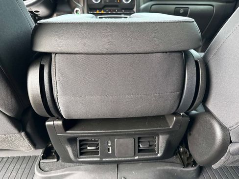 Used 2025 Chevrolet Silverado 1500 Custom Trail Boss w/ LPO, Dark Essentials Package image 16