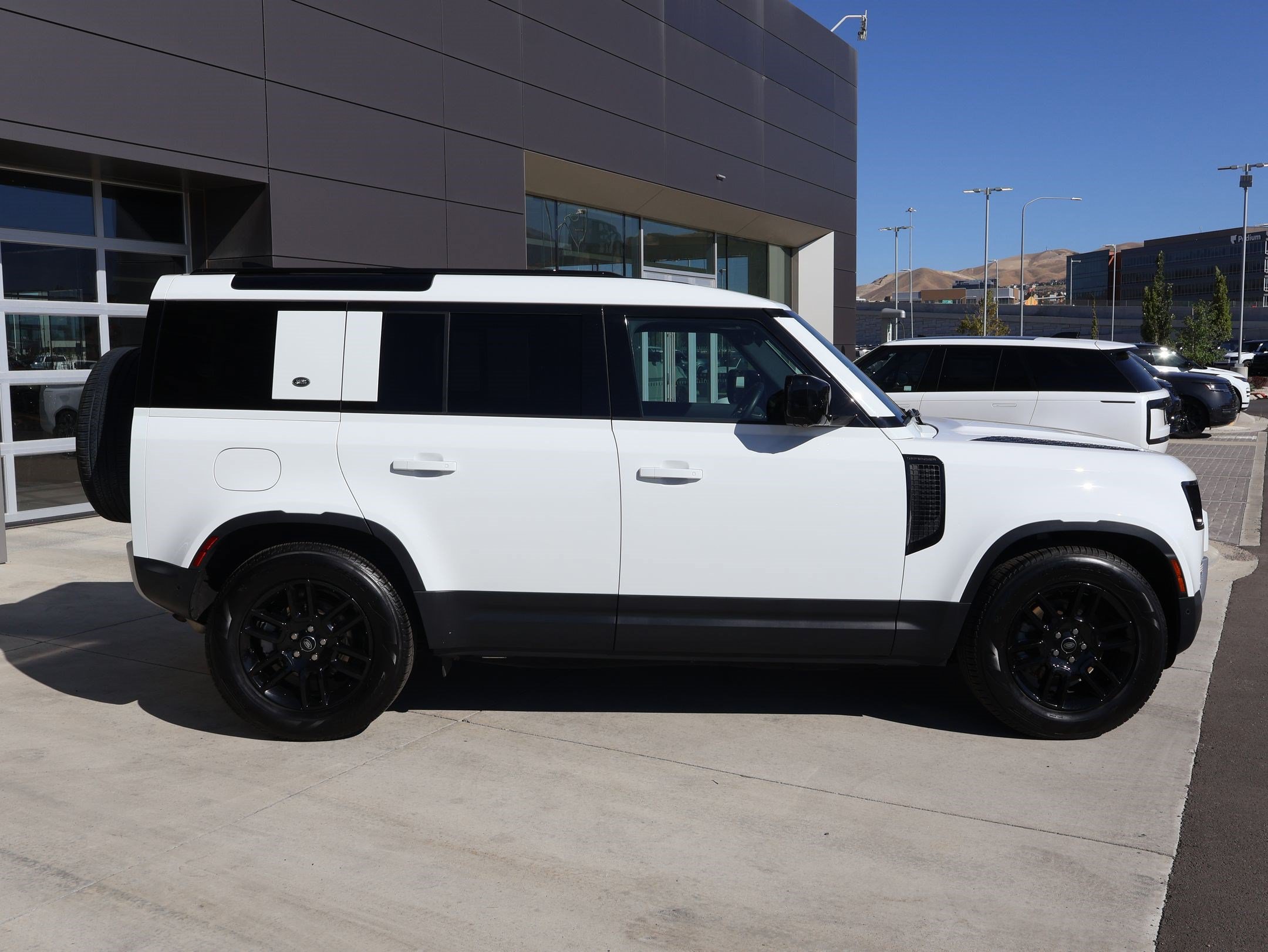 Used 2024 Land Rover Defender 110 S AWD/4WD image 5