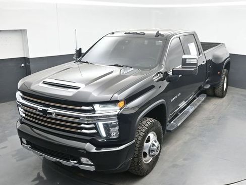 Used 2022 Chevrolet Silverado 3500 High Country w/ Safety Package II AWD/4WD image 34