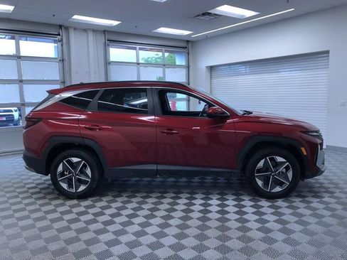 Used 2025 Hyundai Tucson SEL AWD/4WD image 35