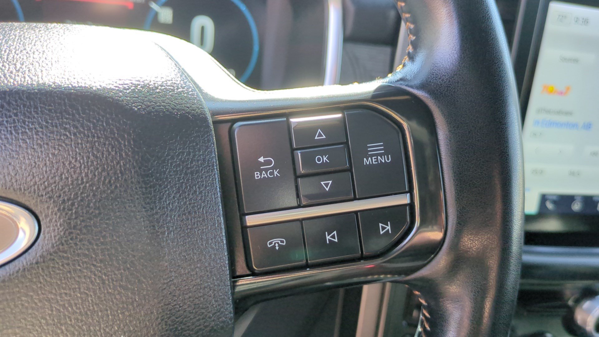 Used 2023 Ford F150 Platinum AWD/4WD image 18